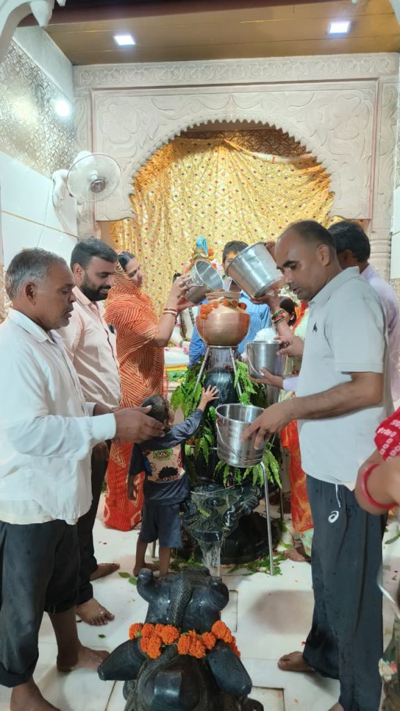 Om Namah Shivaya , Har Har Mahadev chants echoed